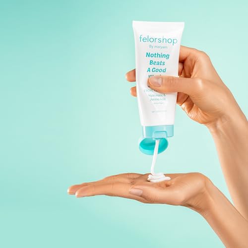 Hydrating Facial Cleanser | Daily Face Wash for All Skin Types | Hyaluronic Acid + Amino Acid | Non-Drying Oil Control Face Wash | 100 G