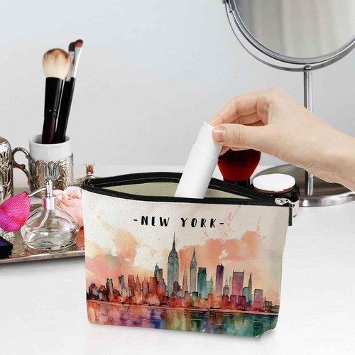 New York Lovers Gift Makeup Bag Cosmetic Bag, New York Travel Gifts Girls Trip Gifts Favors, New York Souvenir Merch Friendship Gifts for Women NY Lovers Traveller Bestie Coworkers Birthday Christmas
