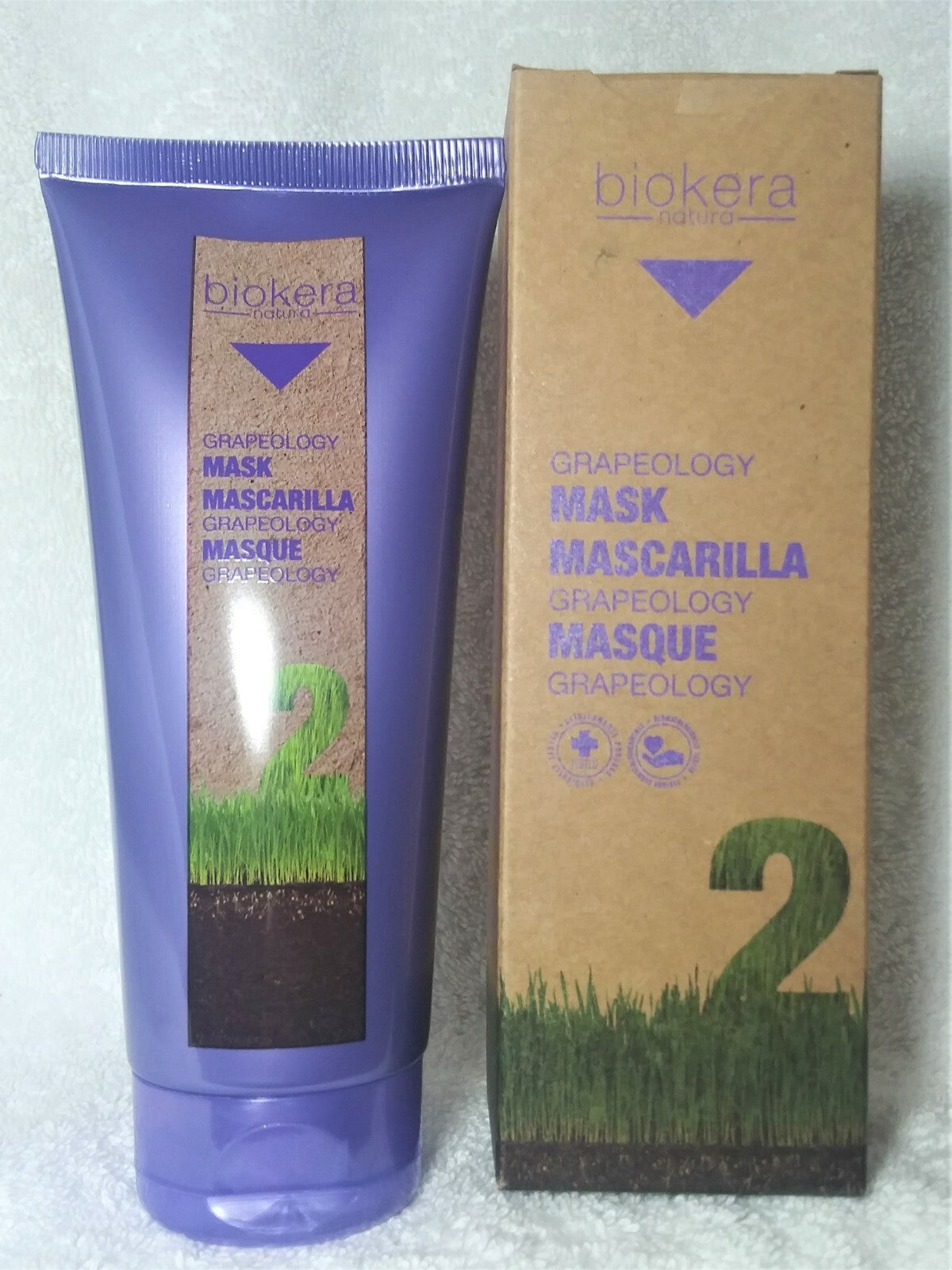 Salerm Grapeology Hair Mask 200ml - Antioxidant Hair Treatment for Strength & Softness