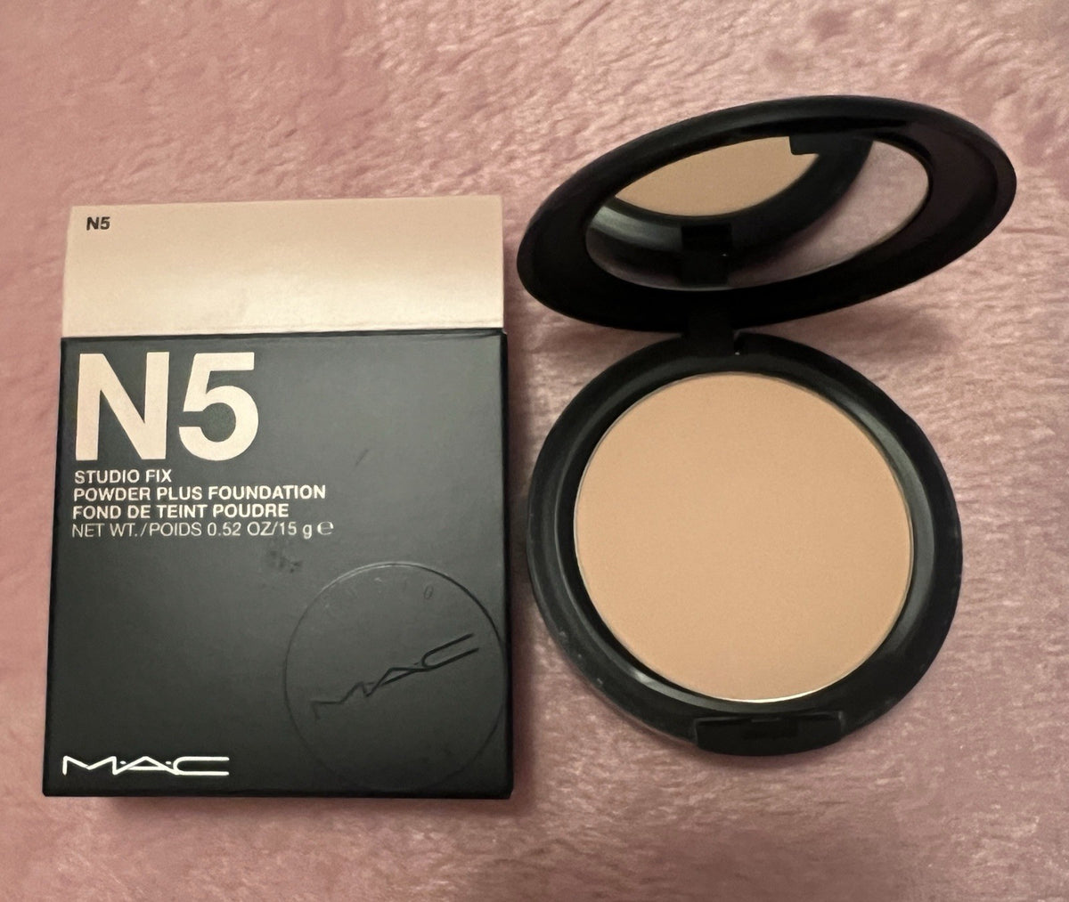 MAC Studio Fix Powder Plus Foundation N5 - Face Makeup Compact