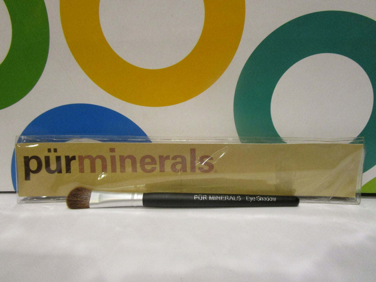 Eyeshadow Brush in Bag - Mineral Makeup Brush for Eyeshadow Application