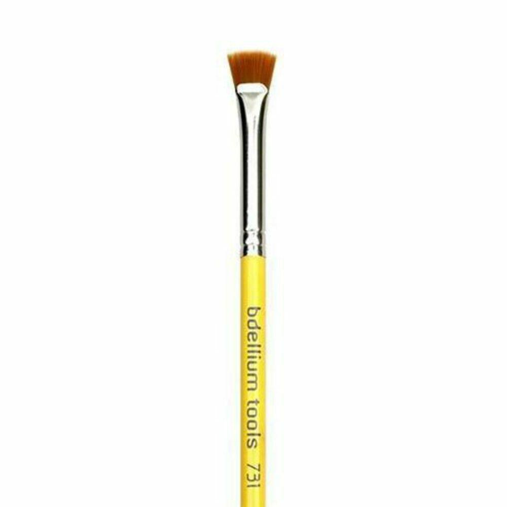 Mascara Fan Makeup Brush for Eyelash Application & Highlighting