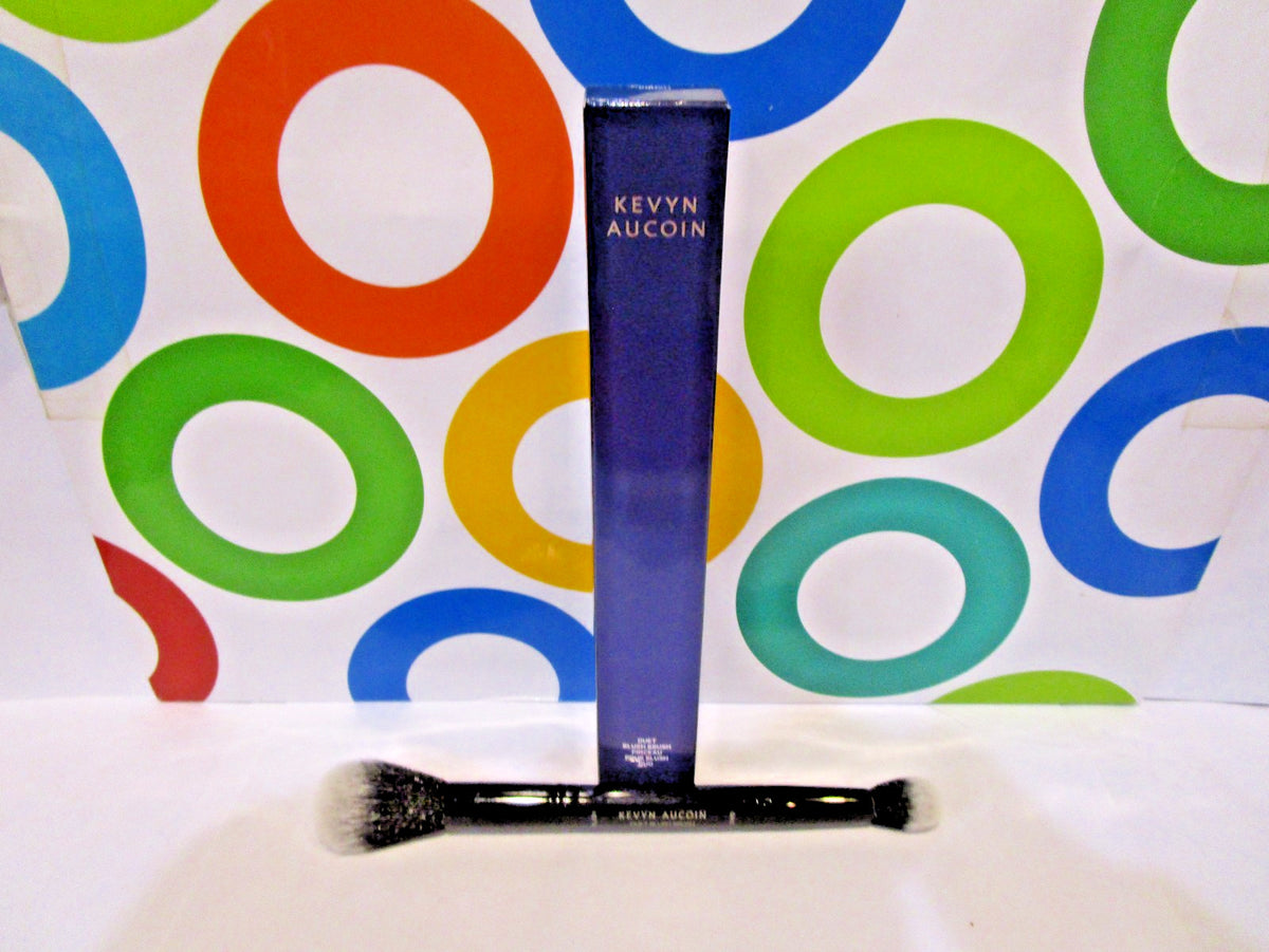 Kevin Aucoin Duet Blush Brush - Boxed Makeup Brush for Face & Cheeks