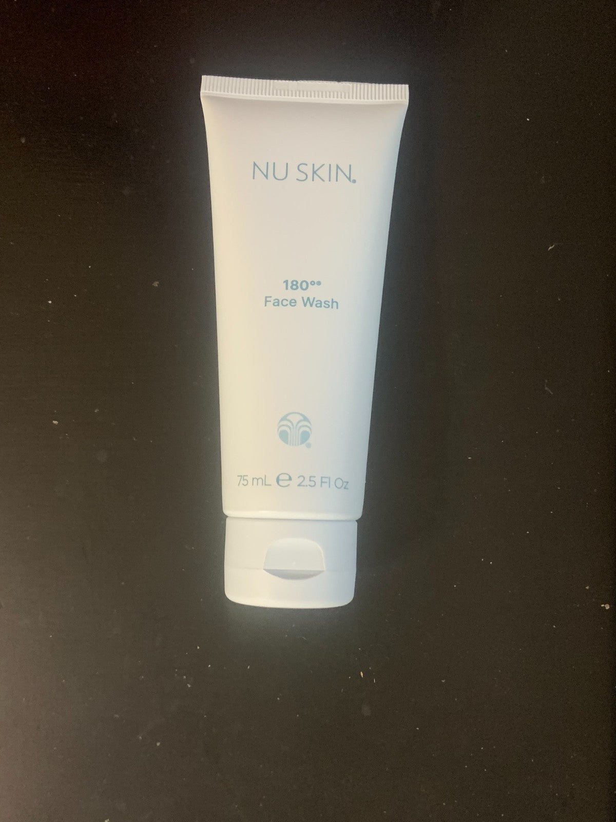 Nu Skin 180° Face Wash Creamy Facial Cleanser with Vitamin C for Youthful Skin