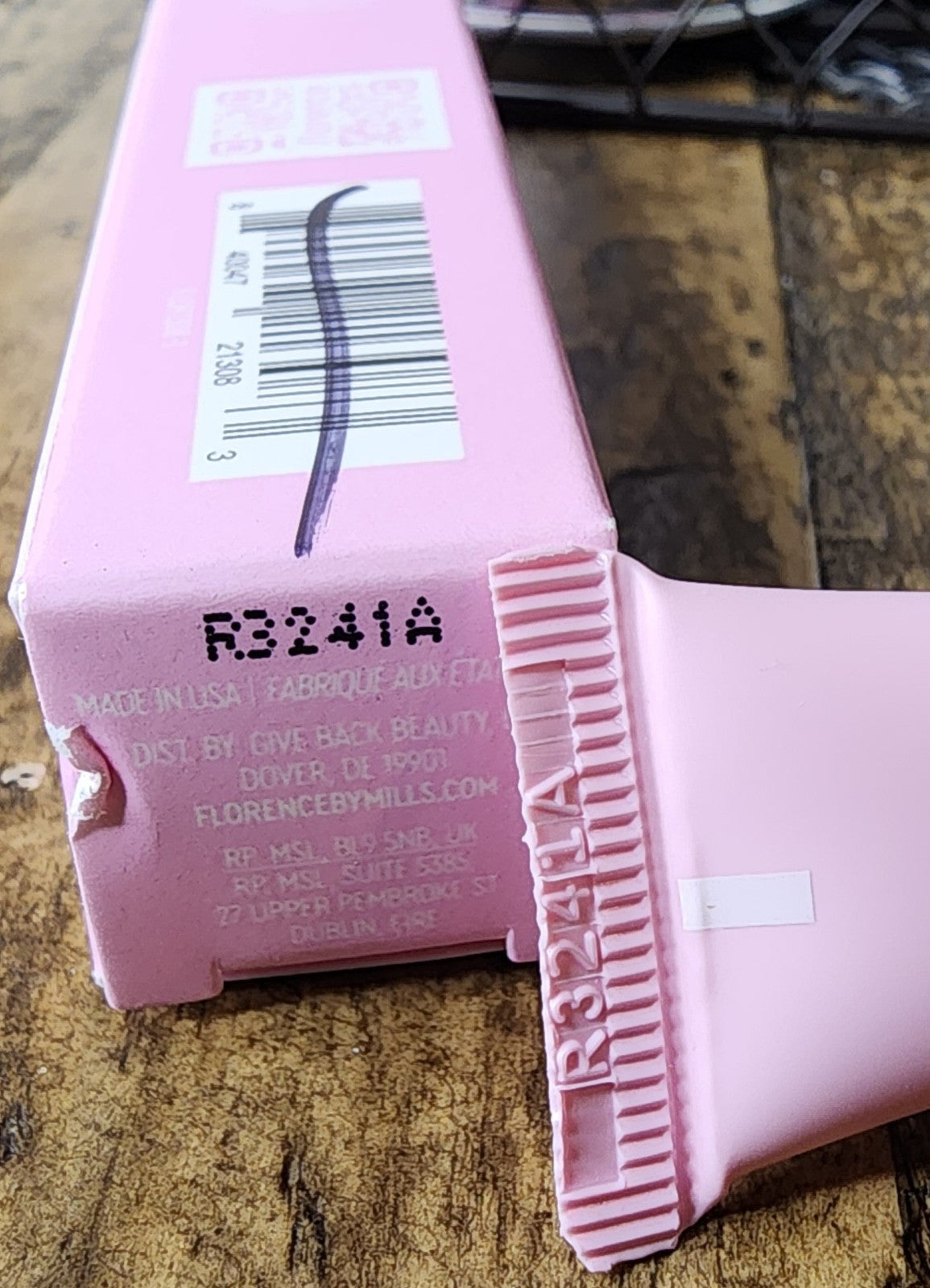 Tinted Lip Oil with Hydrating Vegan Formula - Custom Shine & Moisture