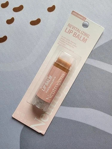 Revitalizing Lip Balm Sheer Shimmer - Hydrating & Nourishing