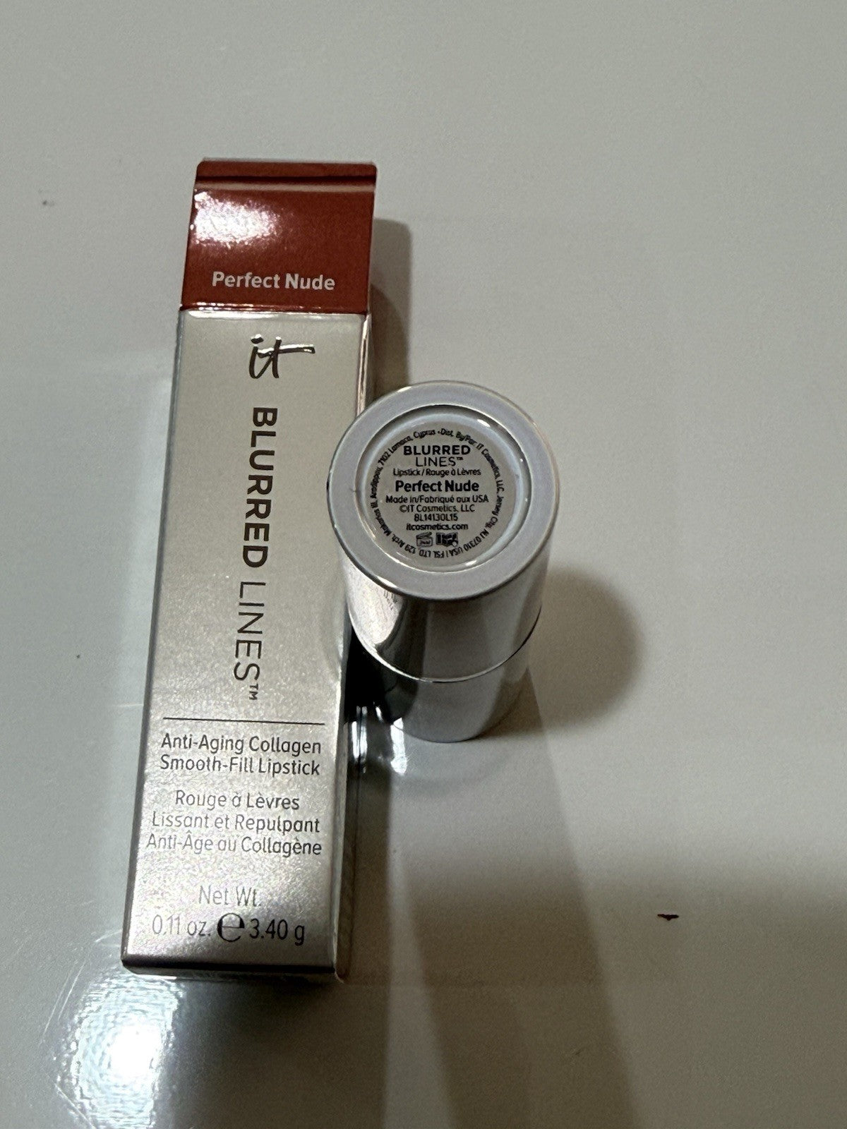 It Cosmetics Blurred Lines Lipstick in Perfect Nude 0.11 oz - New