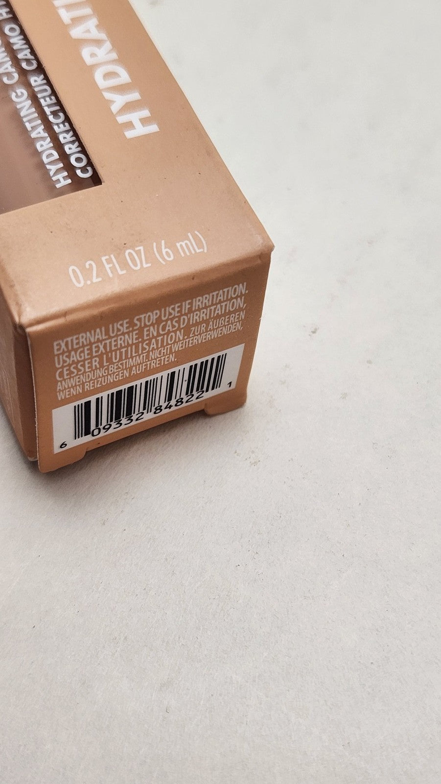 Hydrating Camo Concealer in Fair Beige — Full Coverage, Satin Finish
