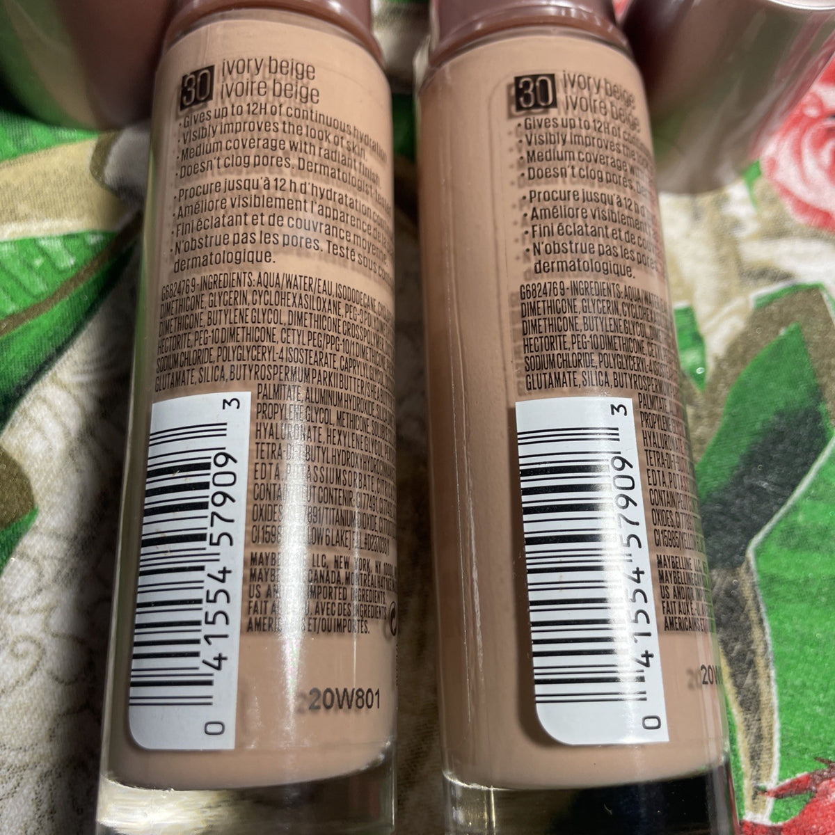 Maybelline Dream Radiant Hydrating Foundation Ivory Beige - New, Broken Seal