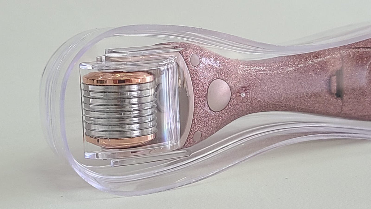 Microneedling Rejuvenation Tool with LED Red Light Therapy - Rose Gold
