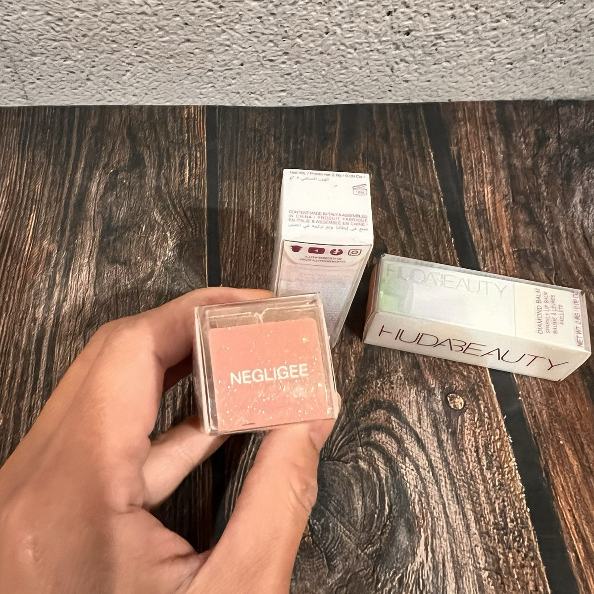Sparkly Lip Balm with Diamond Shine - NEGLIGEE Beige Brown 2.8g