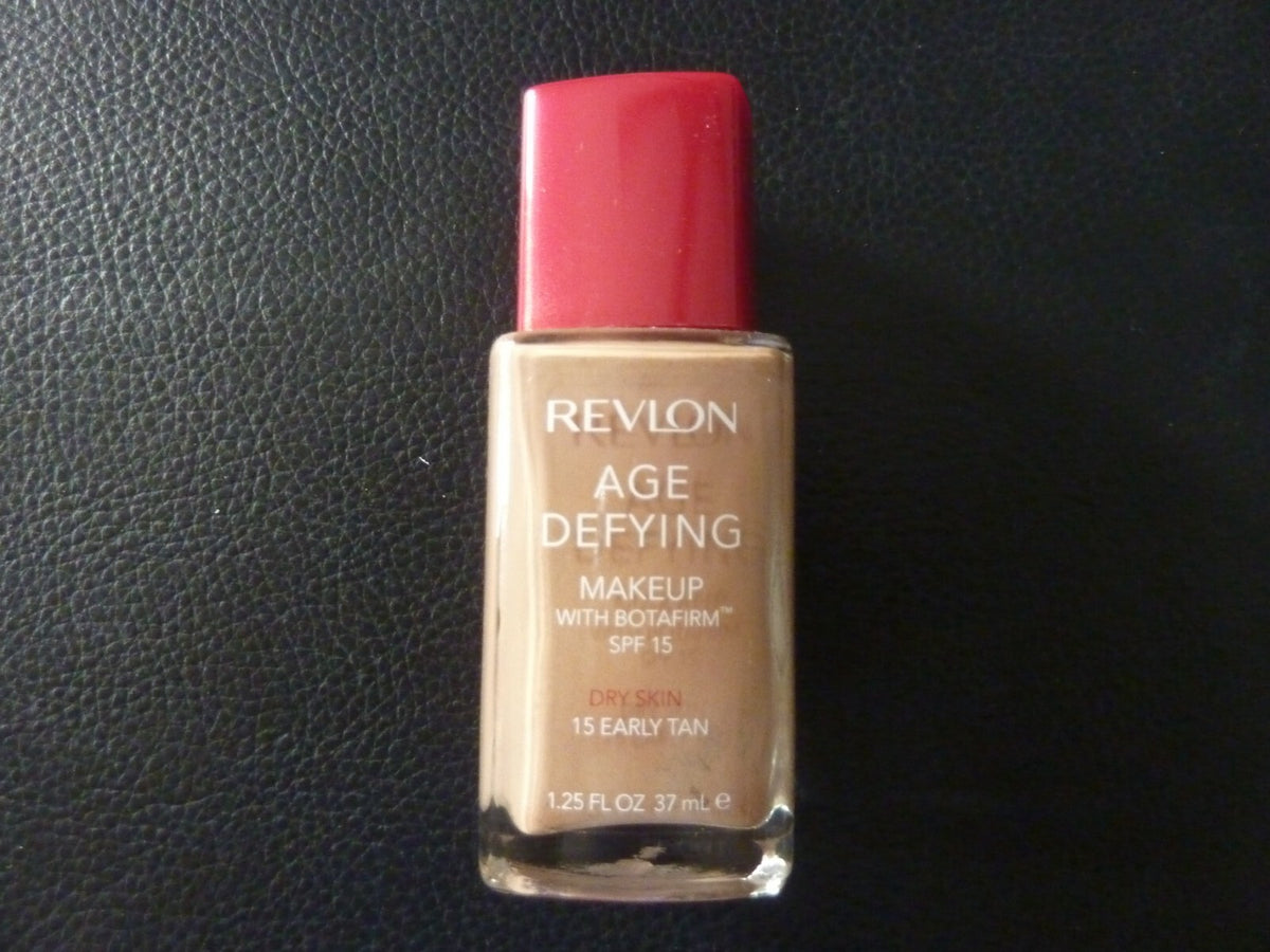 Revlon Age Defying Liquid Foundation - Early Tan #15 for Dry Skin