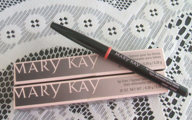Lip Liner Set - 2 Pieces in Coral for Lip Makeup, New in Box