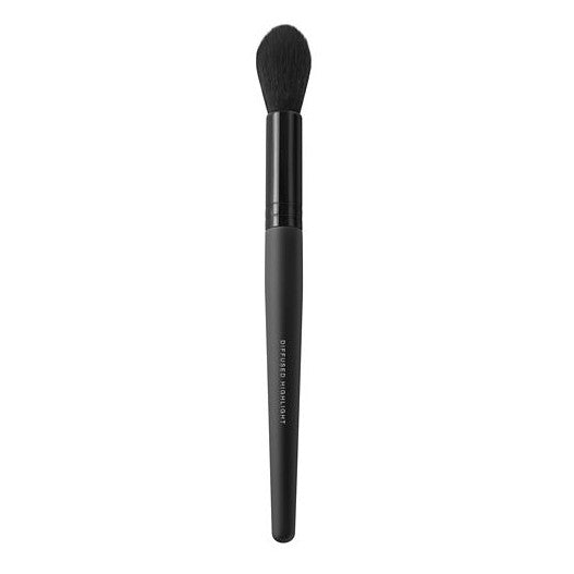 Diffused Highlighter Makeup Brush - Vegan, Tapered for Precise Glow
