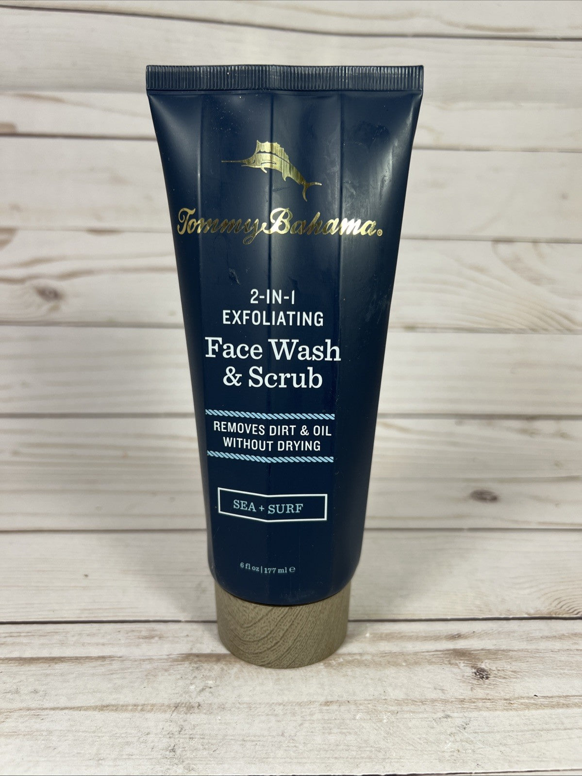 Tommy Bahama 2-in-1 Exfoliating Face Wash & Scrub Sea + Surf 6oz