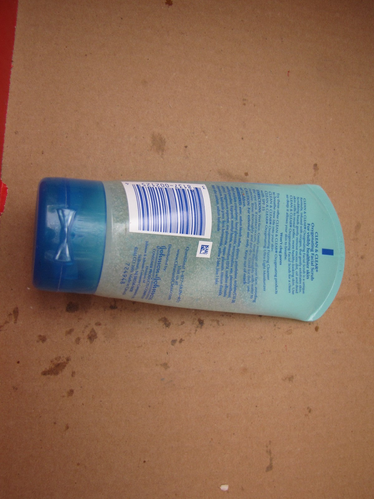 1 NEW CLEAN & CLEAR OXYGENATING FACIAL SCRUB 5 OZ RARE HTF