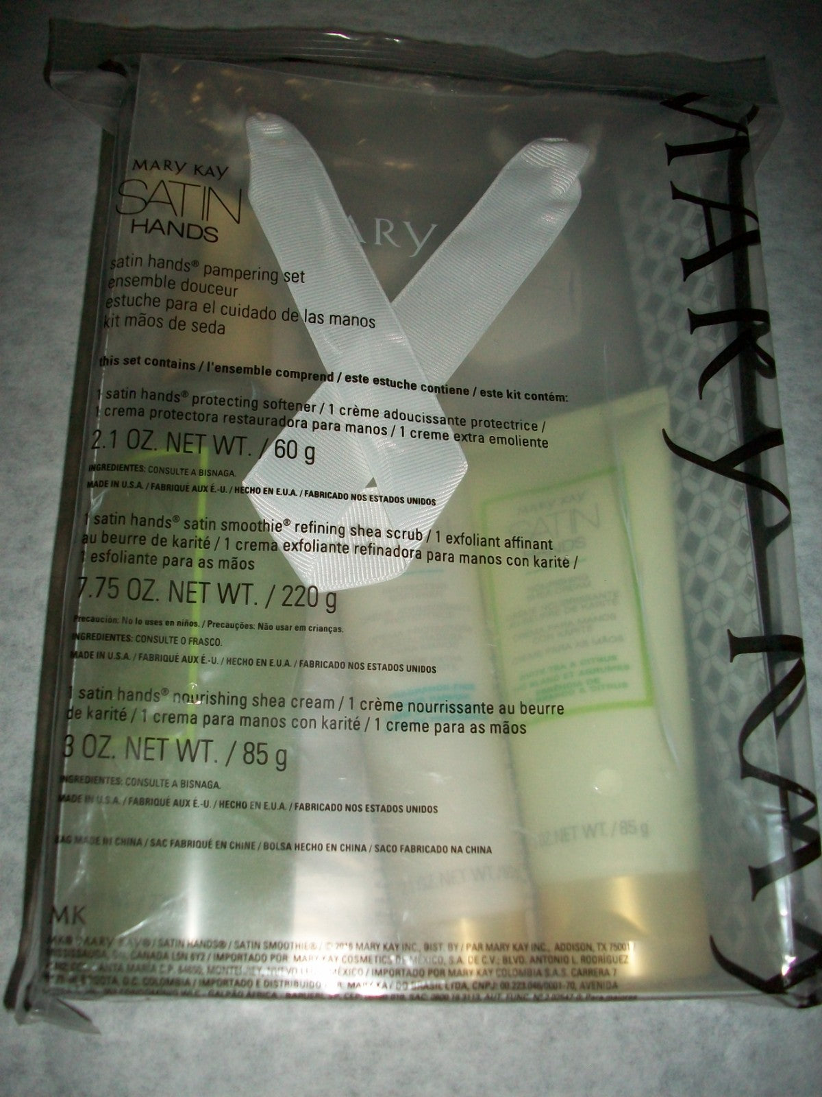 Mary Kay Satin Hands Pampering Set with Hand Softener and White Tea Citrus