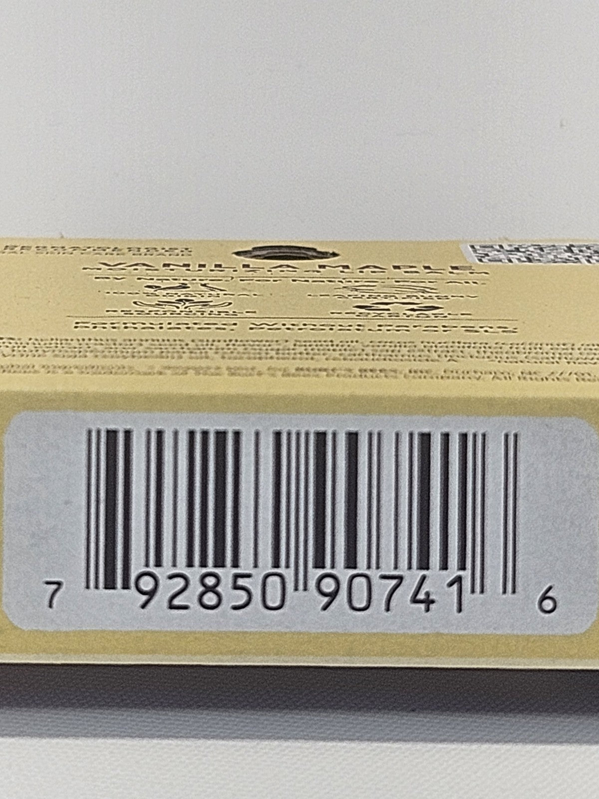 Burt's Bees Vanilla Maple Flavored Lip Balm 0.15 oz Natural Limited Edition