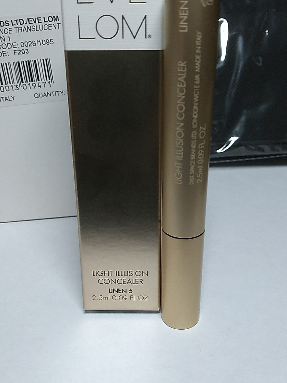 Eve Lom Light Illusion Concealer LINE 5 - Natural Shade 0.09 fl oz