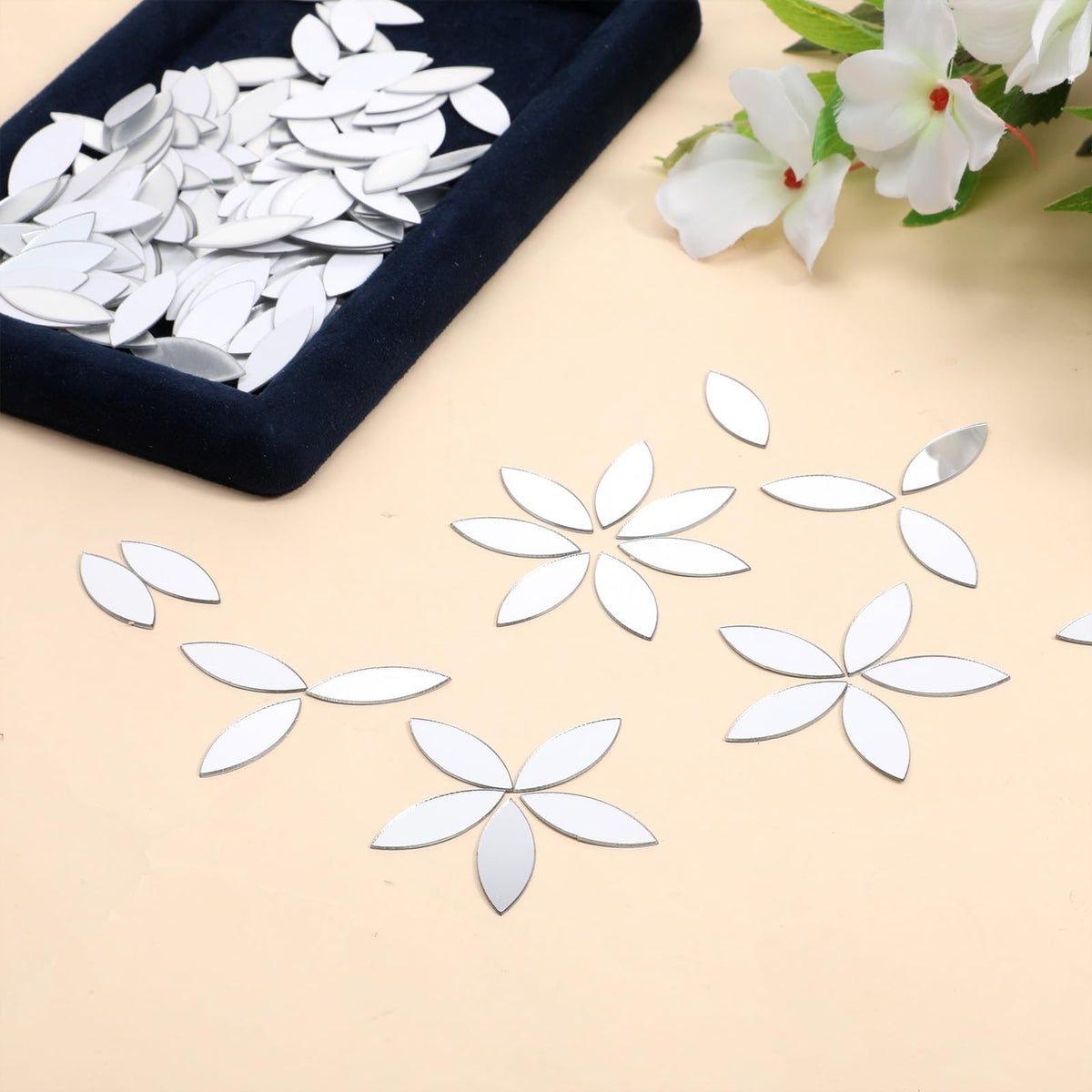 Leaf Shape Small Acrylic Mirror Tiles for Crafts - 200 Pieces