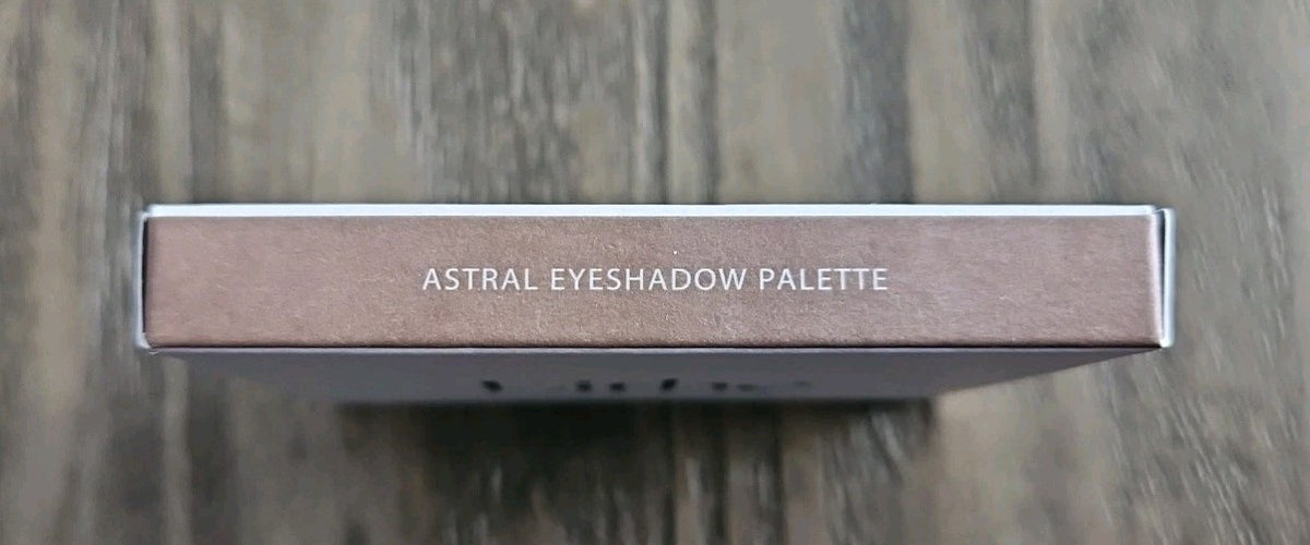 Eyeshadow Palette with 6 Colors - Neutral & Shimmer Shades for Makeup Artistry