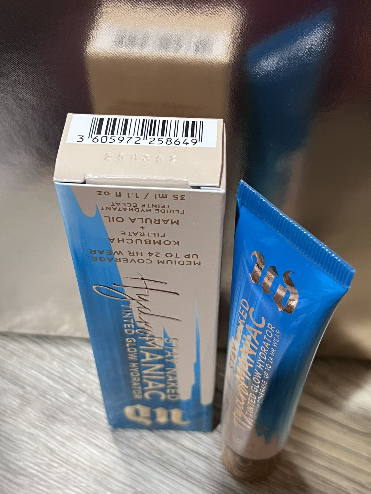 Urban Decay Stay Naked Hydromaniac Tinted Glow Hydrator #20 Fair