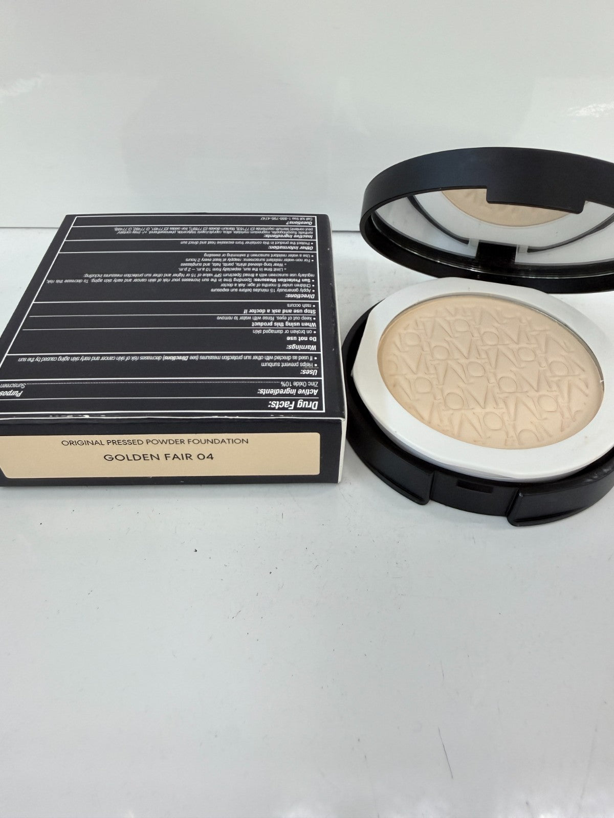 BareMinerals Mineral Pressed Powder Foundation SPF 15 - Golden Fair 04