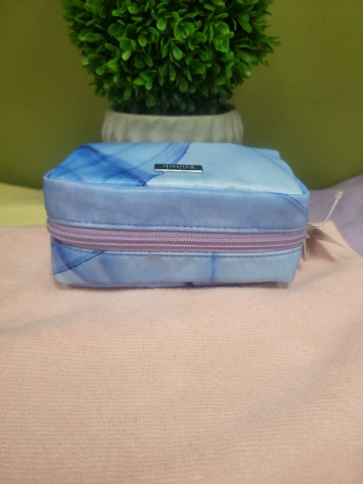 Travel Makeup Bag with Tie Dye Design - Blue & Pink Cosmetic Pouch