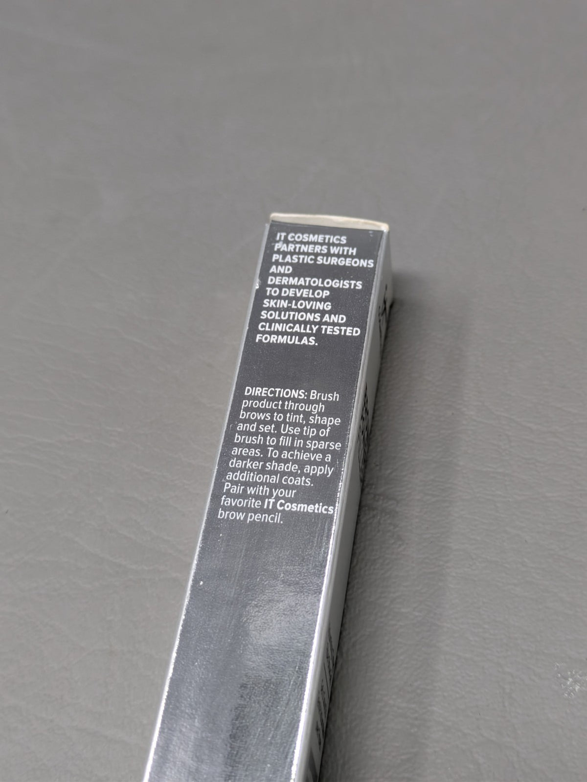 Volumizing Brow Gel - Universal Taupe, 0.14oz - Natural Look & Fill