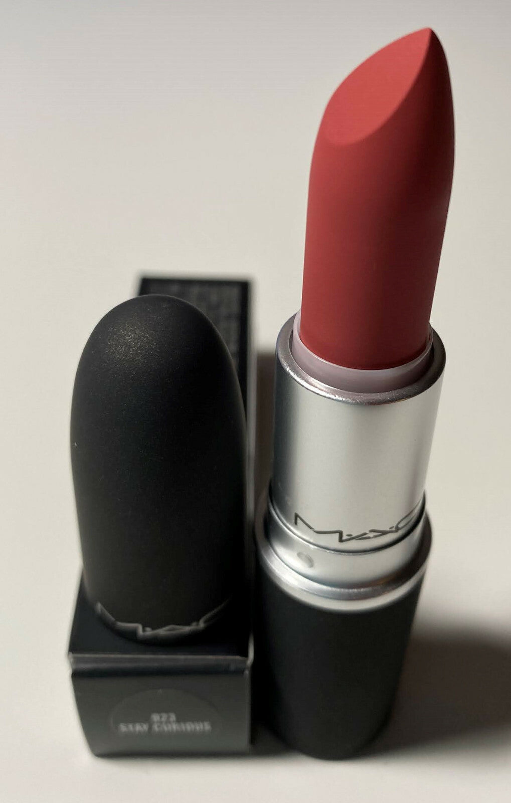 MAC Powder Kiss Lipstick Stay Curious - Weightless Moisture-Matte Lip Color