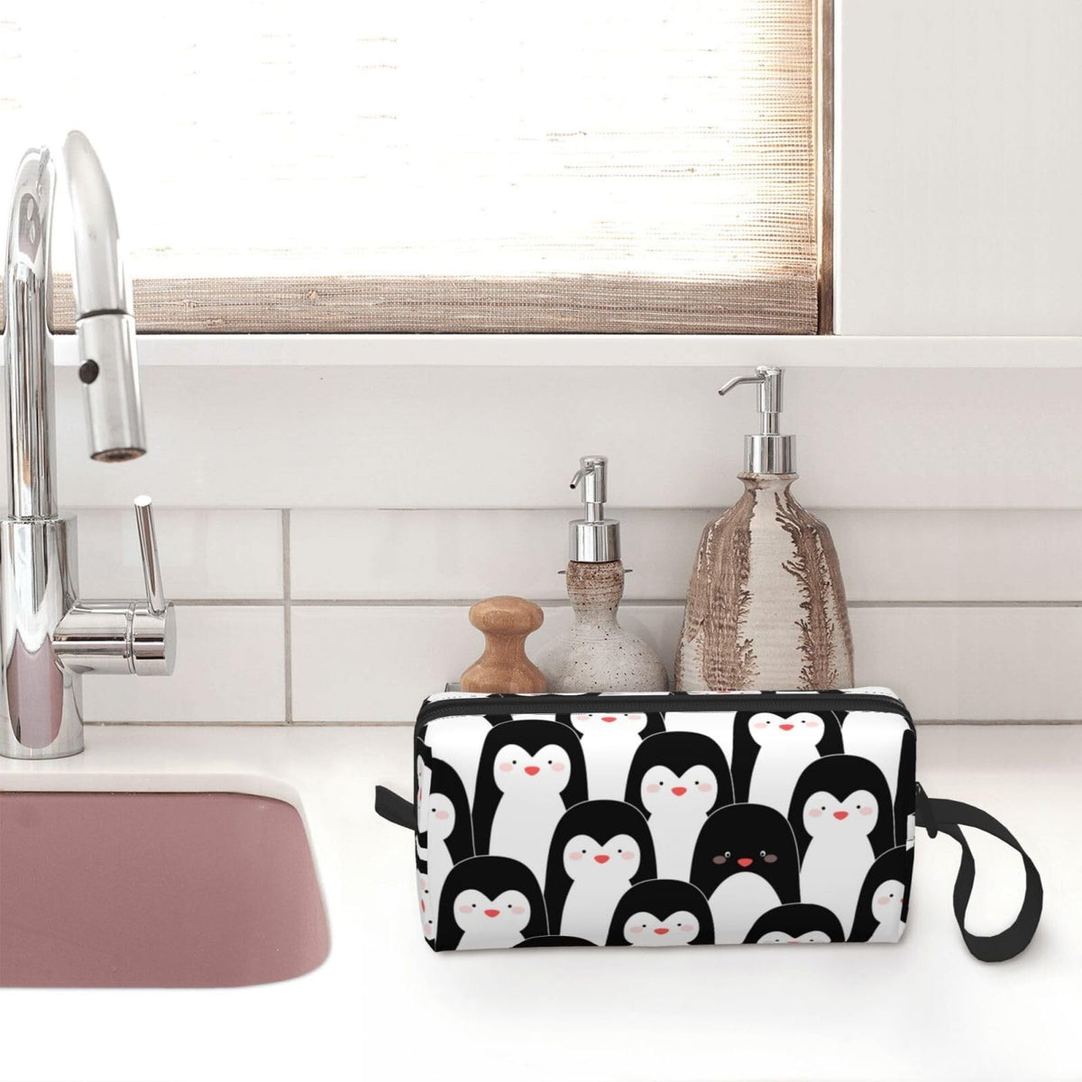 Cute Penguin Makeup Bag Organizer Small Cosmetic Travel Pouch with Handle
