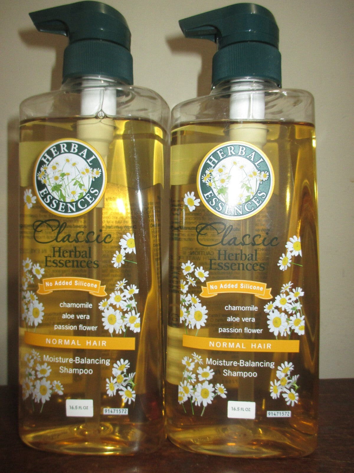 Herbal Essences Moisture-Balancing Shampoo for Normal Hair 16 oz - Pack of 2