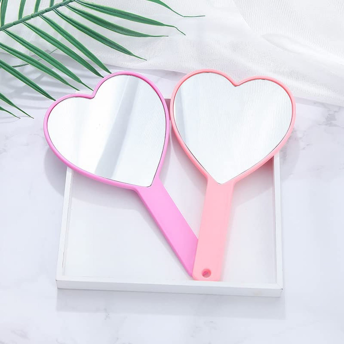 Heart-Shaped Portable Makeup Mirror with Light - Travel Vanity Compact