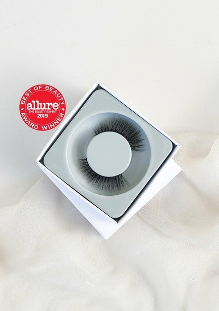 Faux Eyelashes Criss-Crossed Winged Style - Full Volume & Elegant Length