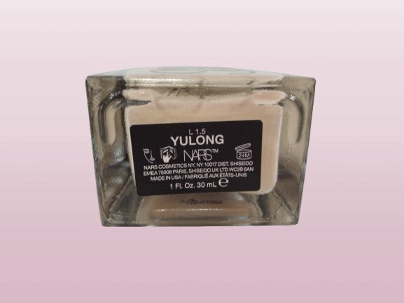Light Reflecting Foundation Light 1.5 Yulong - 1 oz Makeup Base