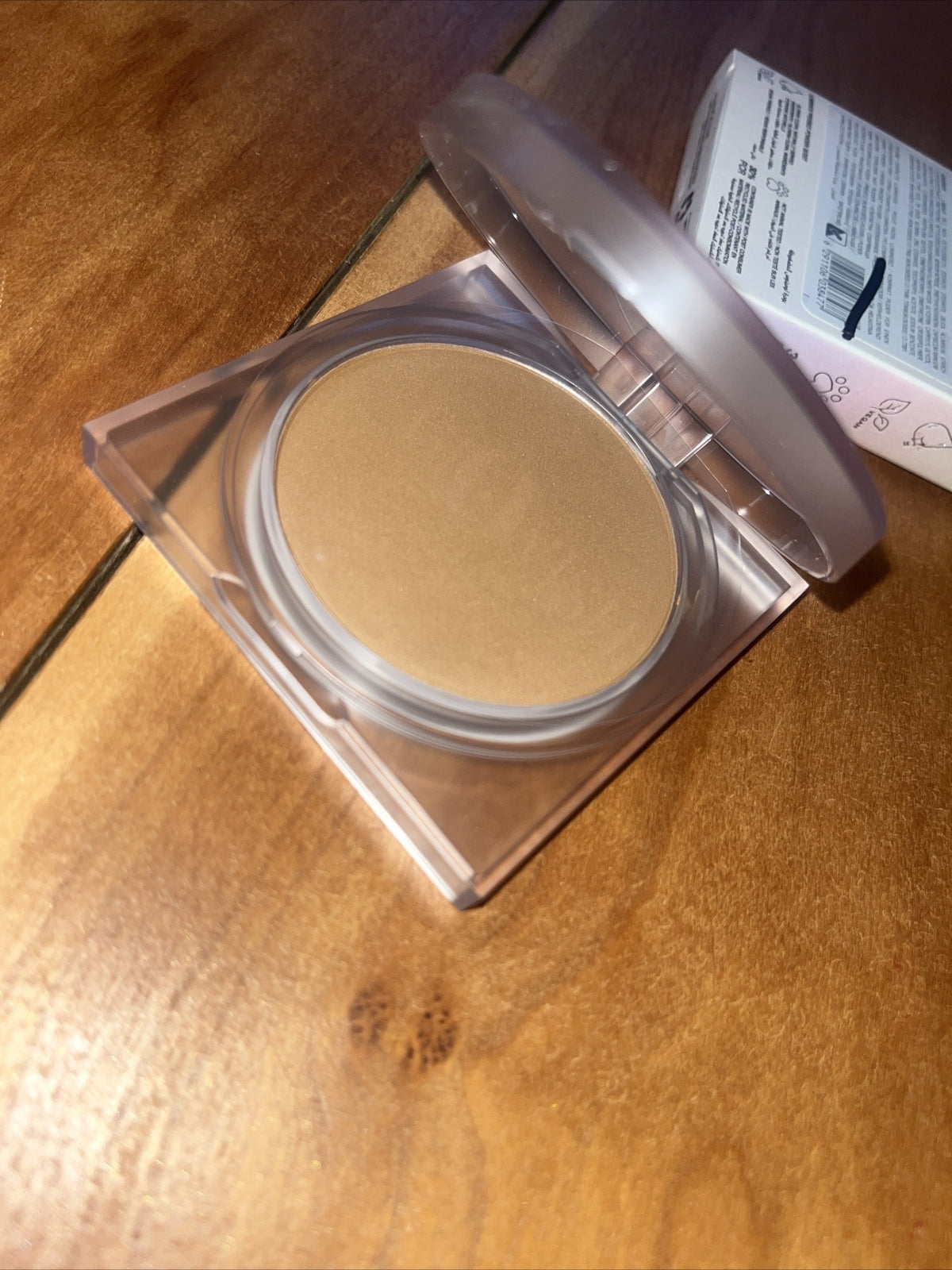 Lightweight Blurring Face Powder - 08 Tan for Flawless Skin