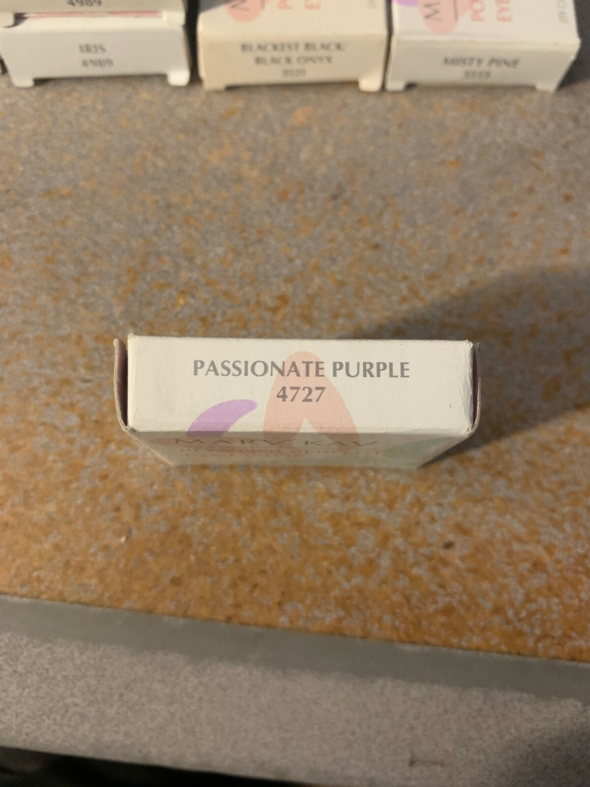 Mary Kay Powder Perfect Eye Color Passionate Purple #4727 0.09 oz New Old Stock