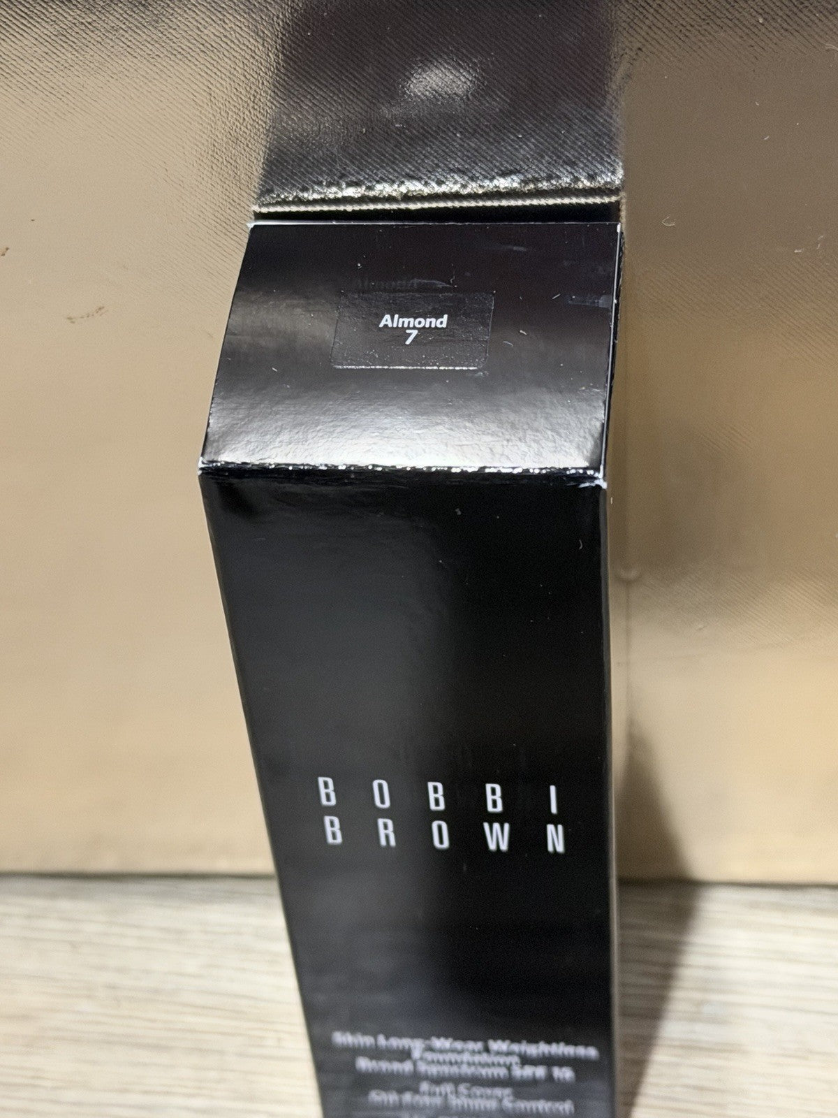 Bobbi Brown Weightless Skin Foundation SPF 15 Almond 1oz/30ml - New