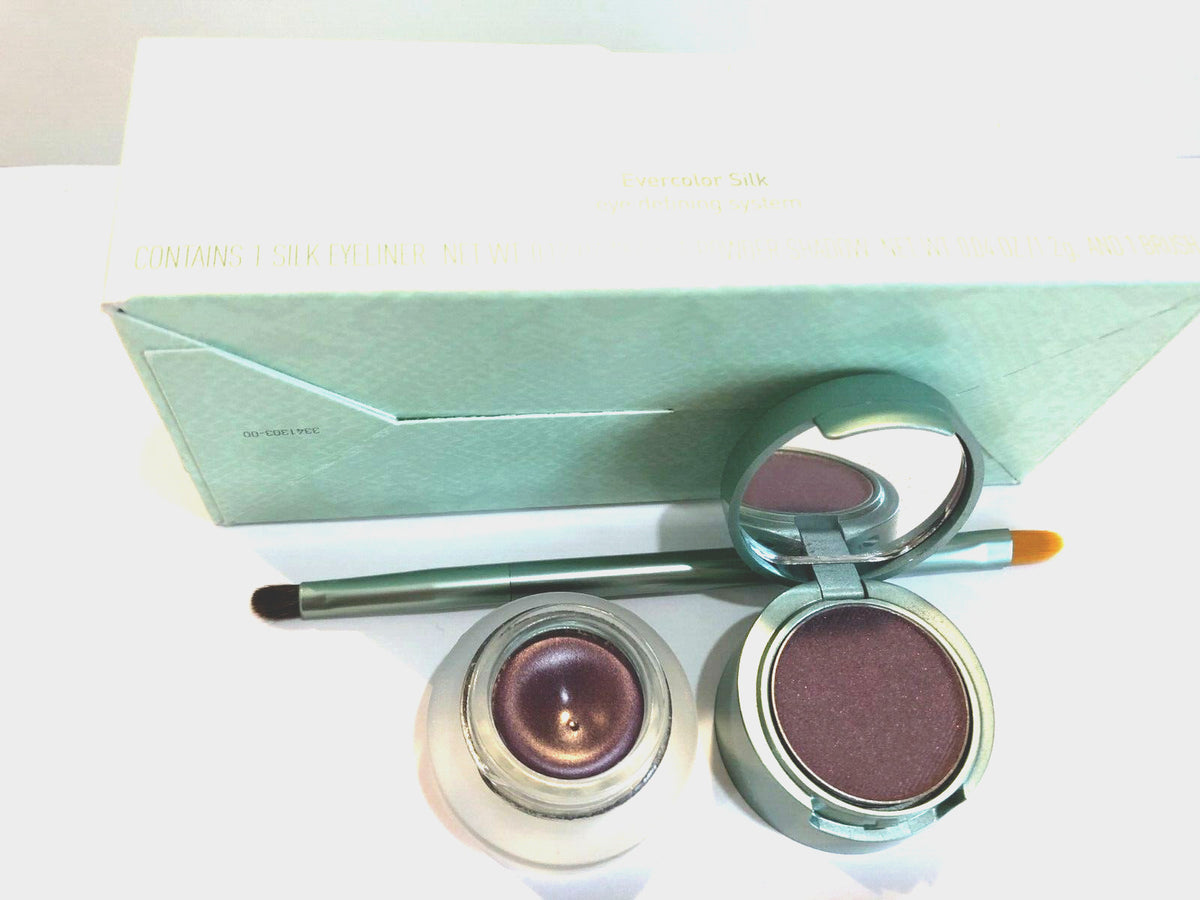 Silk Eye Defining System with Eyeliner and Eyeshadow Duo - Dreamy Plum
