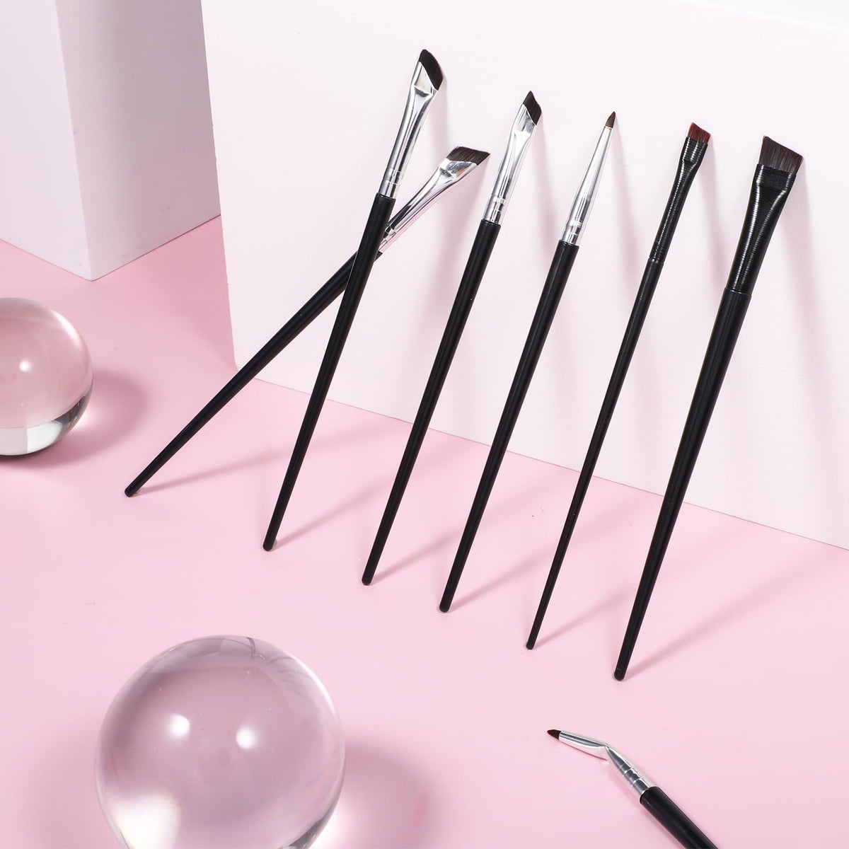 7-Piece Eyeliner Brush Set for Precise Eye Makeup, Multi-Functional Eye Tools