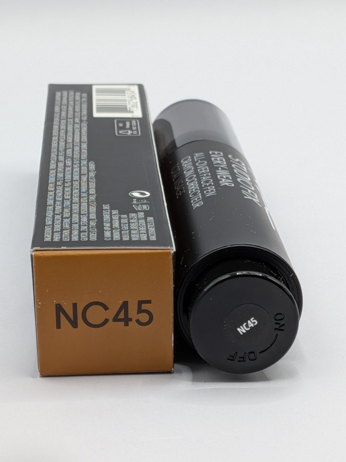 MAC NC45 Studio Fix All-Over Concealer Face Pen Full Size