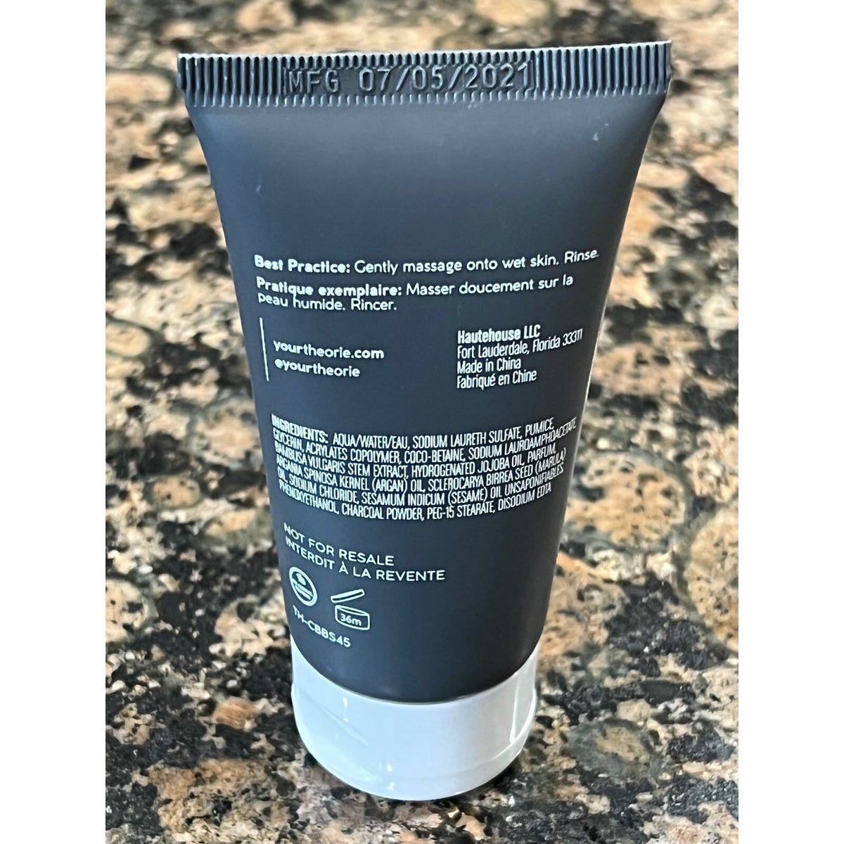 Theorie Body Detoxifying Charcoal Scrub *Free Shipping*