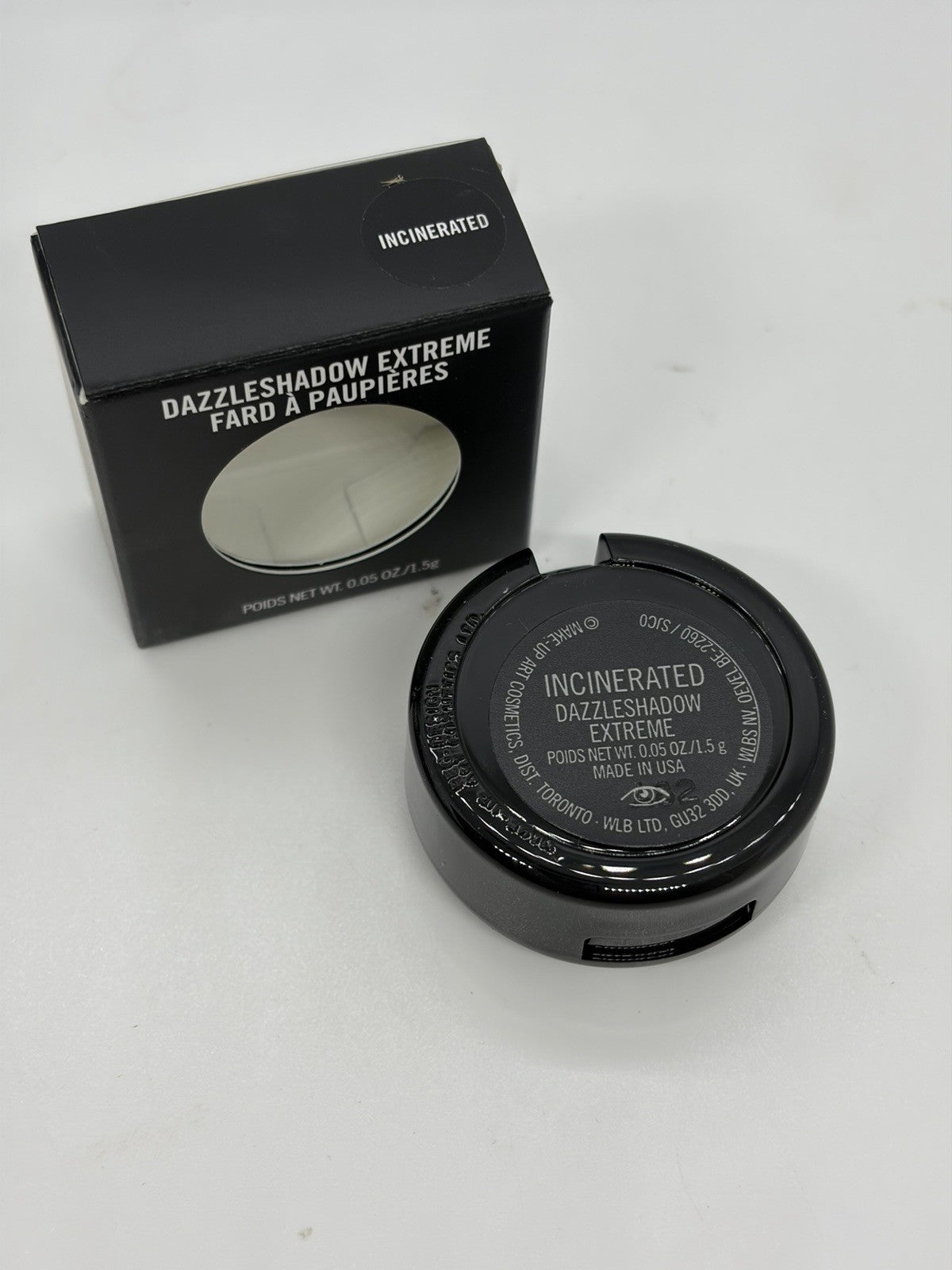 MAC Dazzleshadow Extreme Eyeshadow Incinerated 0.05 oz - New in Box