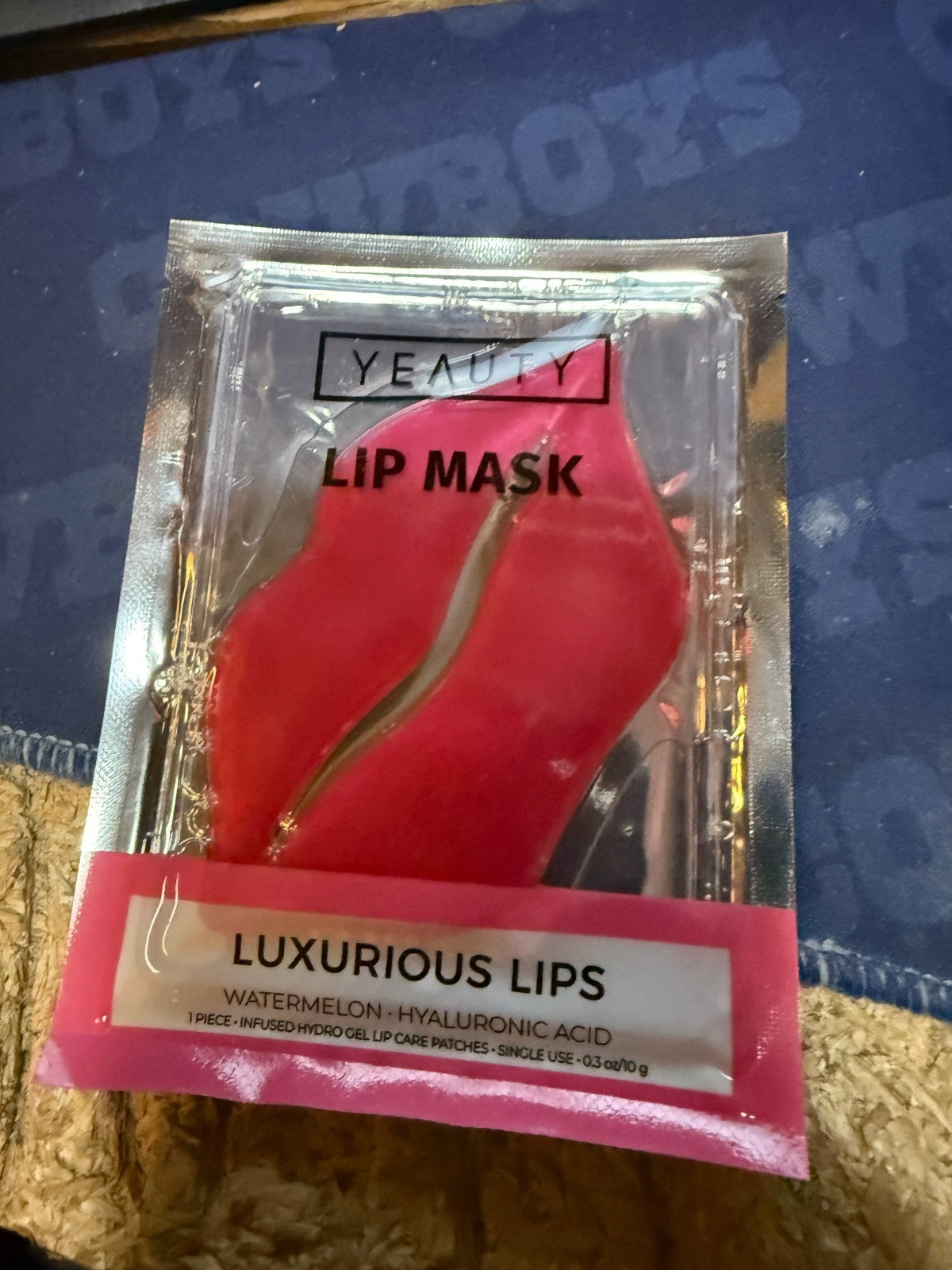 Luxurious Lips Hydrating Lip Mask - 1 Pack