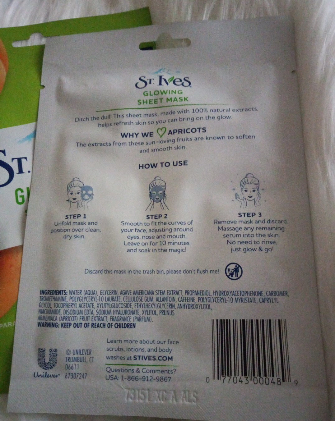 St. Ives Apricot Glowing Sheet Mask Duo – 100% Natural, Paraben Free