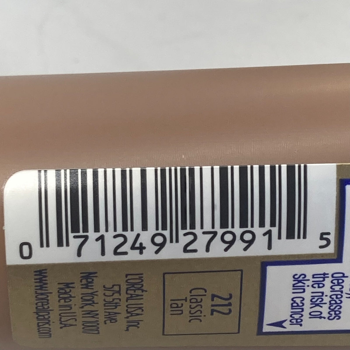 Loreal Visible Lift Blur Foundation Set - Shade #212 Classic Tan Discontinued