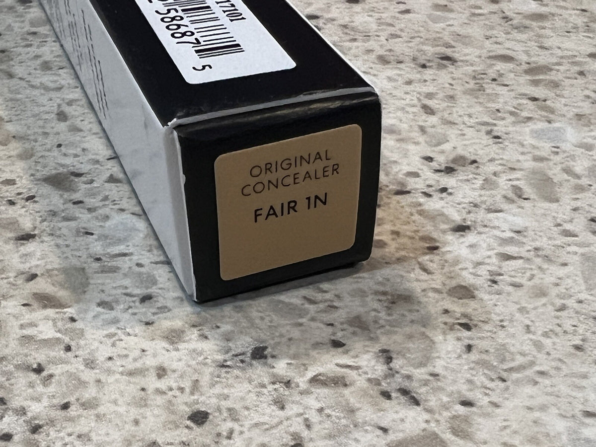 Liquid Mineral Concealer Fair 1N - Medium Buildable Coverage, Brightening & Hydrating