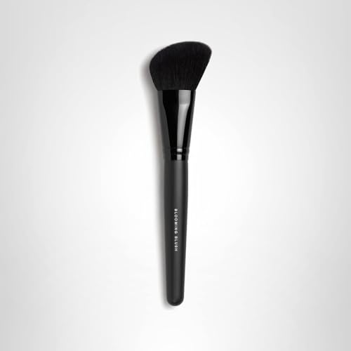 bareMinerals Blooming Makeup Blush Brush with Synthetic Fibers, Angled for Blushes + Bronzers, Blend Loose + Pressed Powders, Vegan Makeup Brush