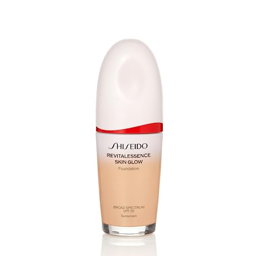 Shiseido RevitalEssence Skin Glow Foundation SPF 30, 150 Lace - Buildable, Medium Coverage - 24-HR Hydration & 12-HR Wear - Transfer, Crease & Fade Resistant - Non-Comedogenic - All Skin Types