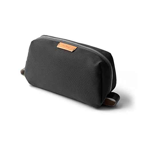 Bellroy Toiletry Kit (Unisex Toiletry Bag, Zipper Closure, Water-Resistant Lining, Toothbrush Sleeve with Magnetic Closure, Internal Mesh Pocket Organization) -Bronze